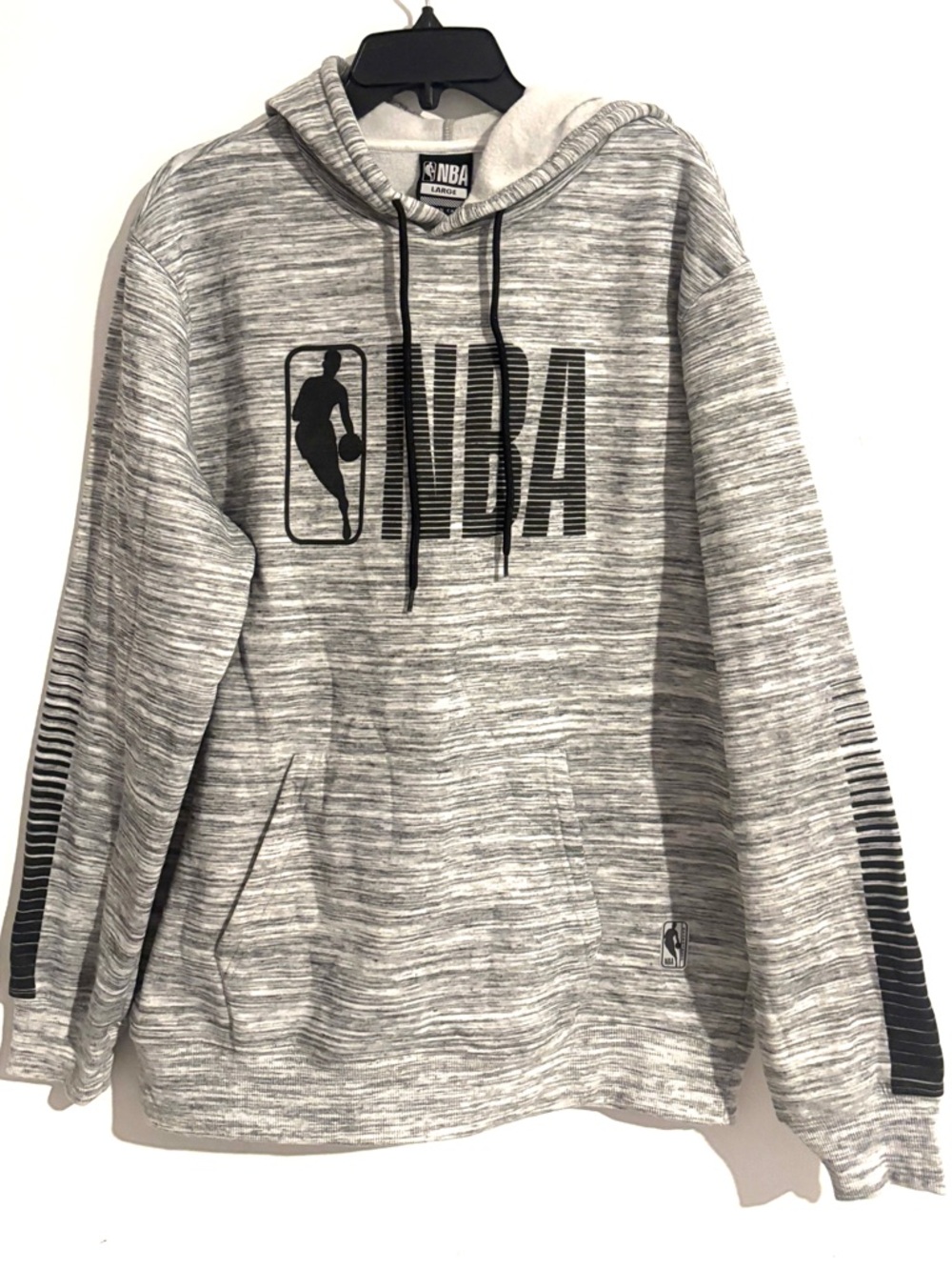 NBA Size L Men's Gray Marled Hoodie with Black Logo Front Pocket Pouch